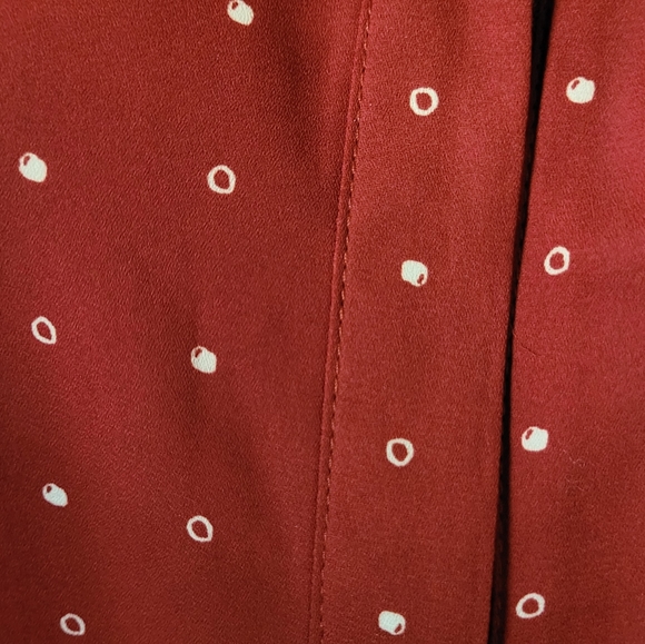 CHOCOLATE red top. Sz M. Zipper detail - Picture 4 of 11